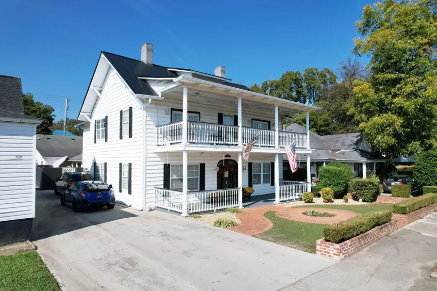 422 Tennessee Avenue, Etowah, TN 37331 - #3