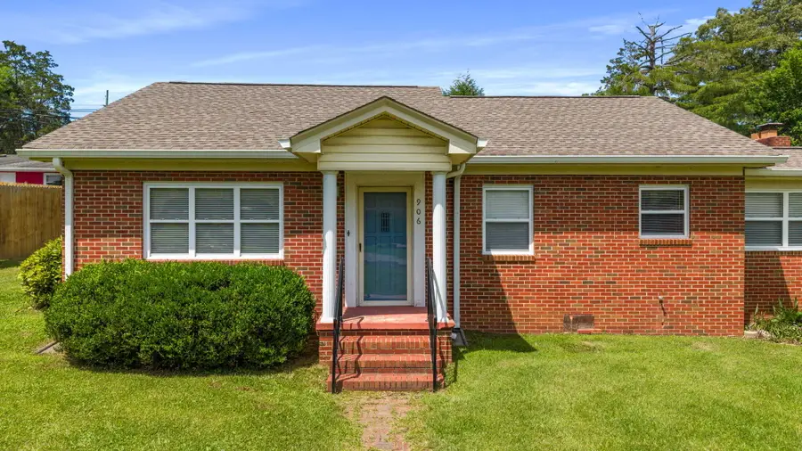 906 Park Avenue Nw, Cleveland, TN 37311 - #3