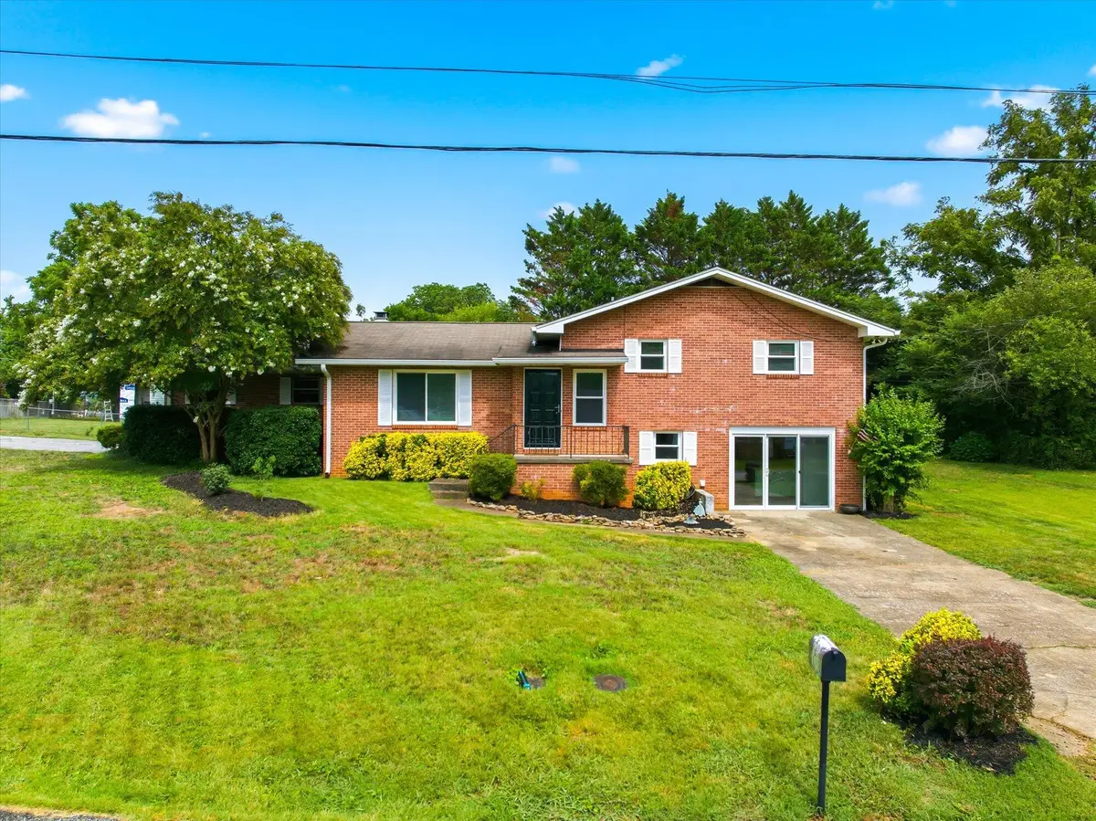 303 Scott Street, Athens, TN 37303 - #1