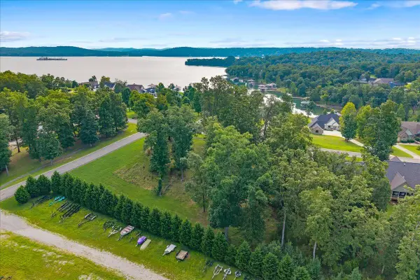 421 Waterfront Way, Spring City, TN 37381