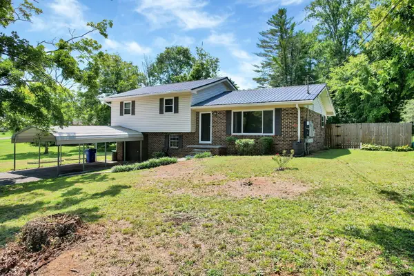 3010 W Lake Drive Nw, Cleveland, TN 37312