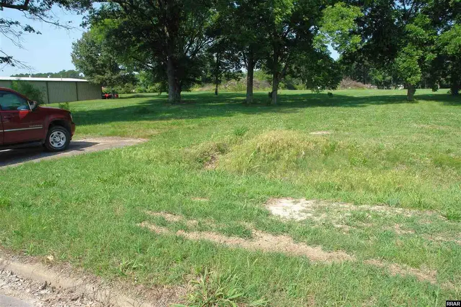 828 Lindell, Martin, TN 38237 - #2