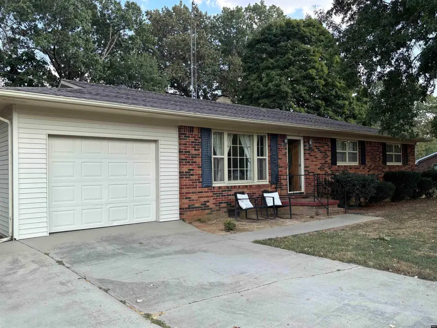 1127 Magnolia Dr., Fulton, KY 42041 - Image #2