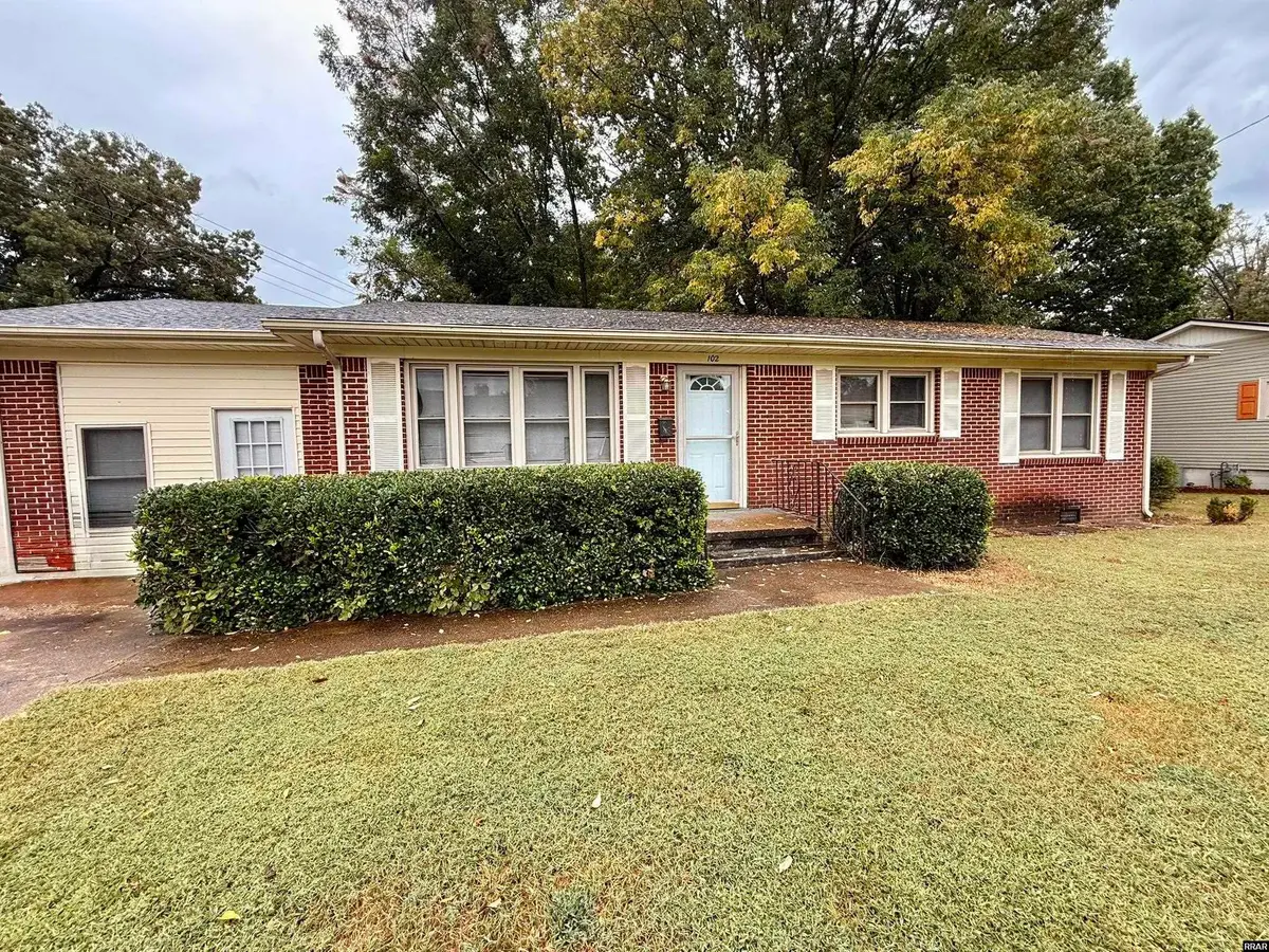 102 Virginia, Martin, TN 38237 - #1