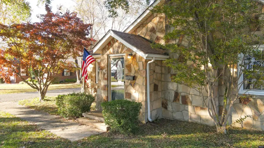 512 E Jackson St, Union City, TN 38261 - Image #2