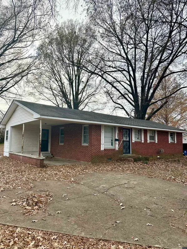 457 College Street, Kenton, TN 38233