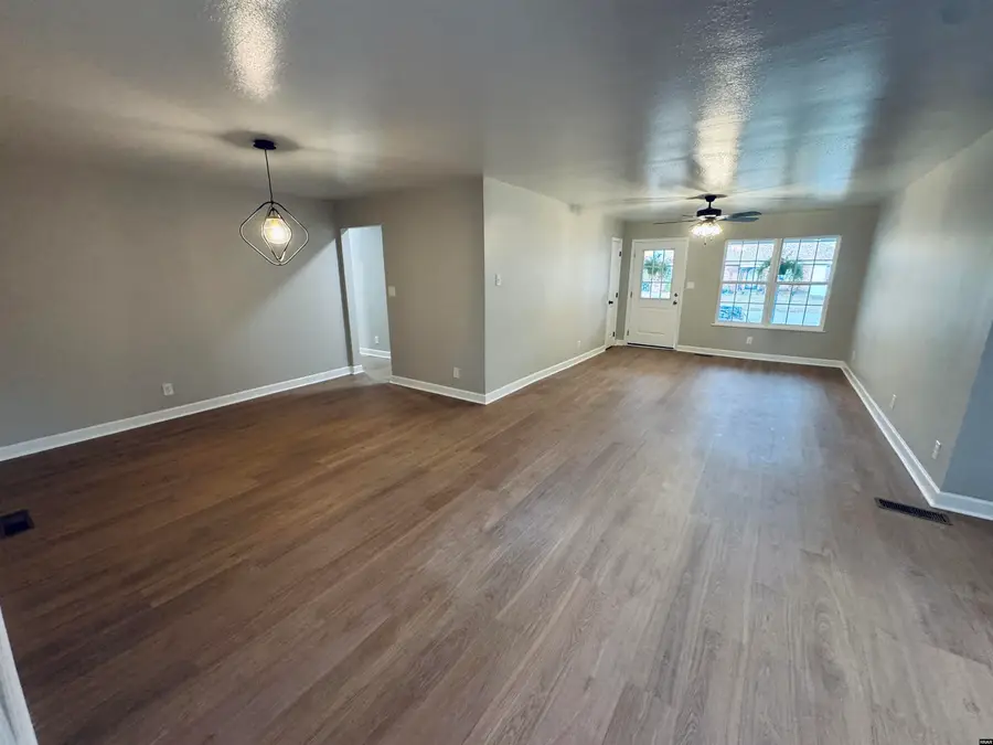 1827 Jim Bowie, Dyersburg, TN 38024 - Image #3