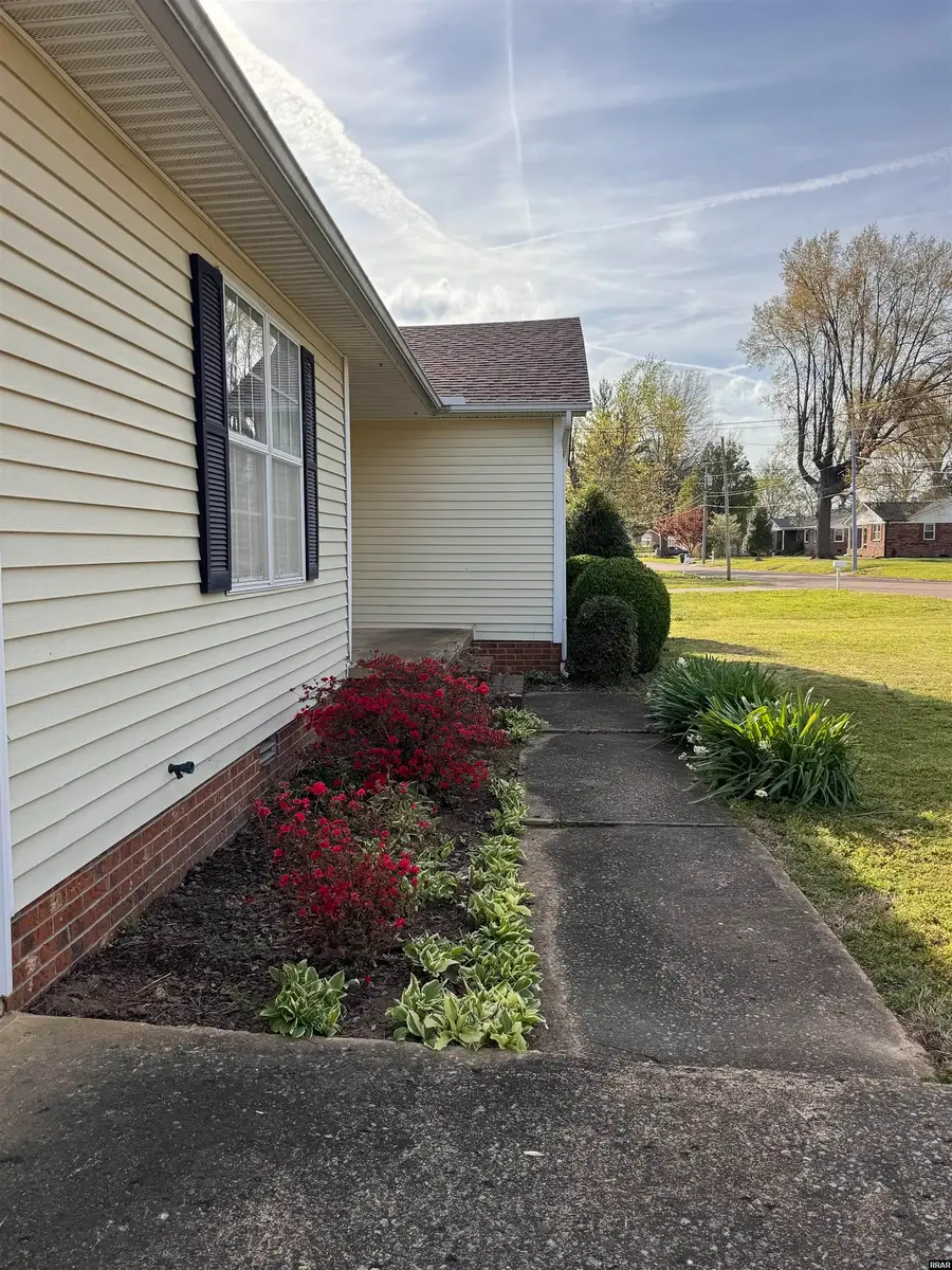 805 Howard, Union City, TN 38261 - #2