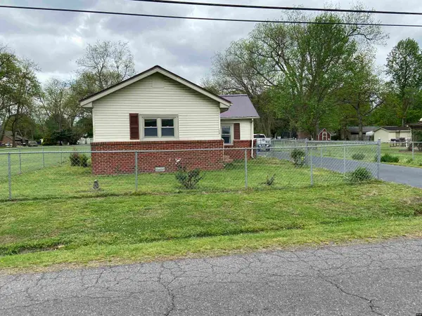 107 Bernal, Hickman, KY 42050