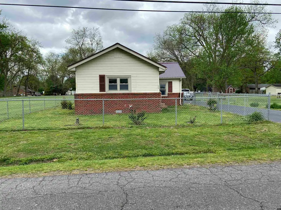 107 Bernal, Hickman, KY 42050 - #2
