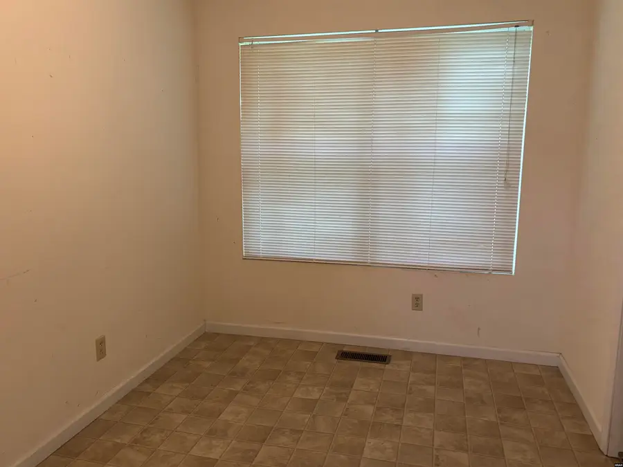 505 Eden Ave., Hickman, KY 42050 - #3