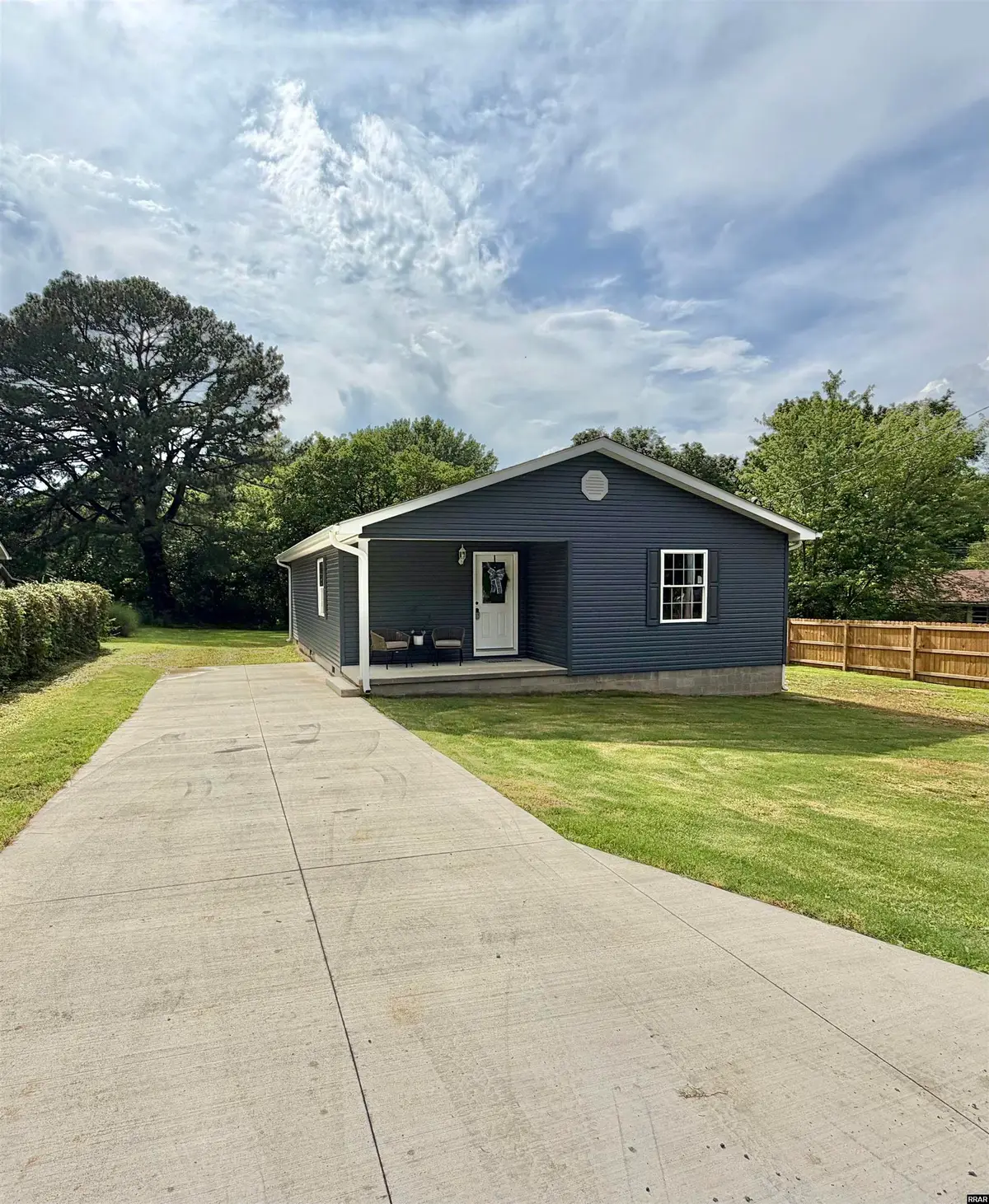 412 Greenlawn St, Greenfield, TN 38230 - #1