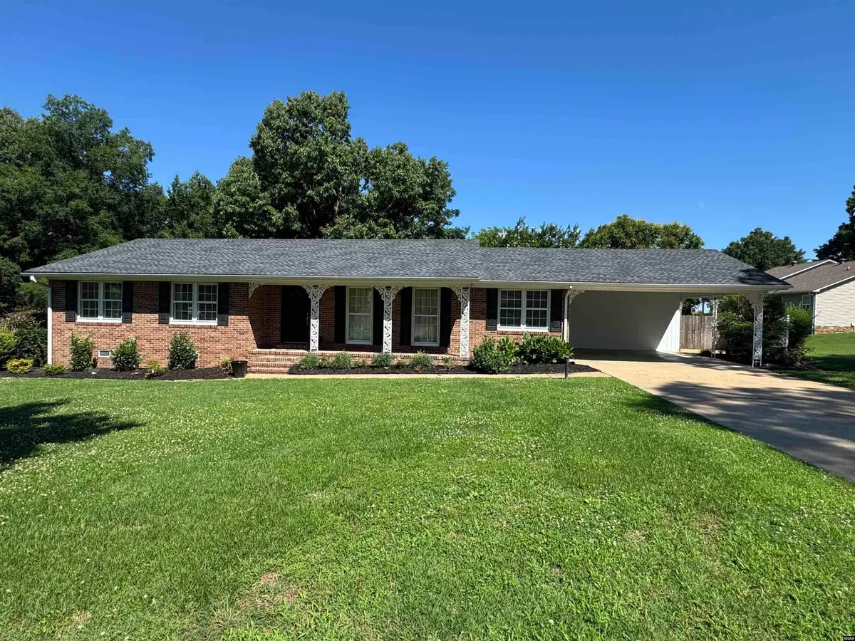 1006 Robinhood, Union City, TN 38261 - #1