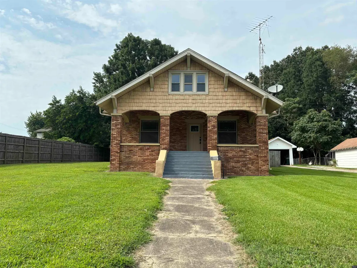 512 Third, Fulton, KY 42041 - #1