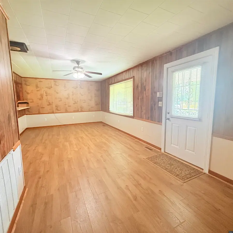 218 Glass, Hornbeak, TN 38232 - #2