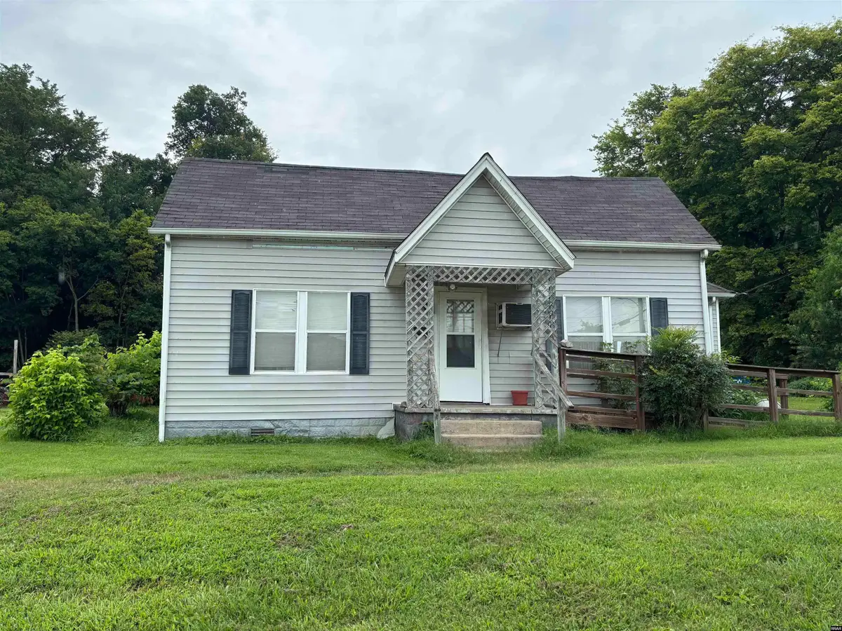 908 Broadway, Hickman, KY 42050 - #1