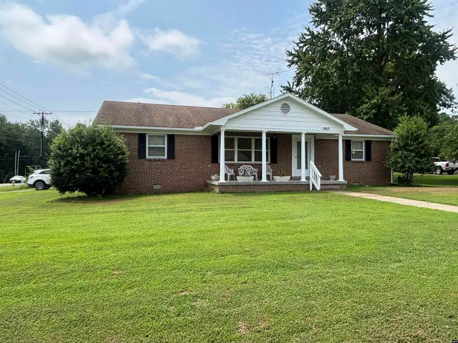 1003 Third, Fulton, KY 42041 - #2