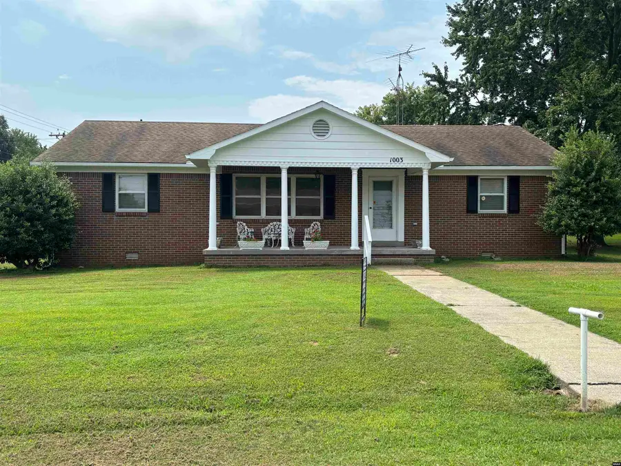 1003 Third, Fulton, KY 42041 - #3