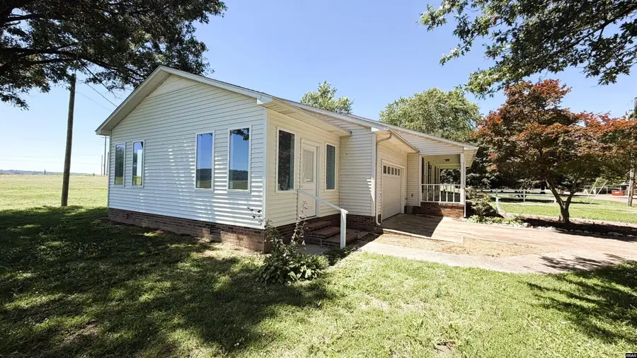 926 Lake, Hornbeak, TN 38232 - #2