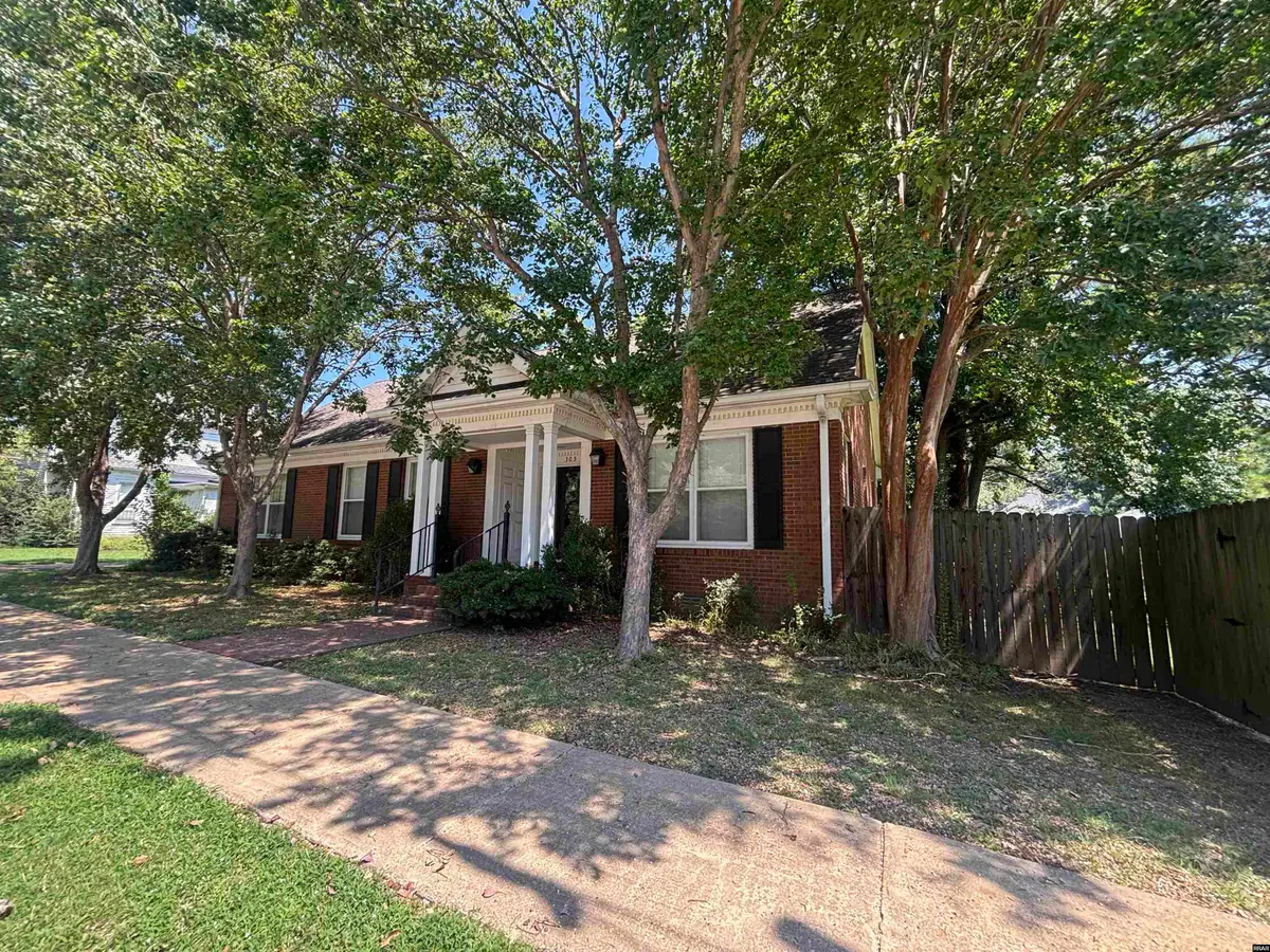 305 Park, Fulton, KY 42041 - #1