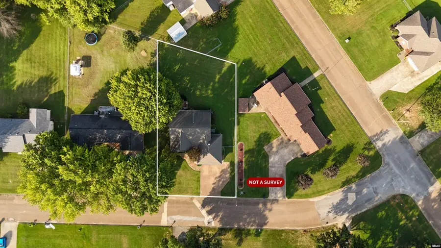 111 Thornoak Dr, Martin, TN 38237 - #2
