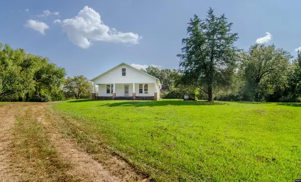 880 Old Union, Paris, TN 38242-7351