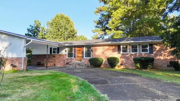 429 College St, Martin, TN 38237