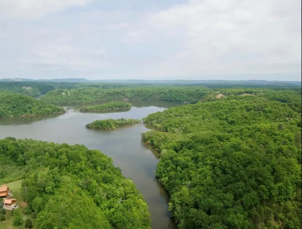 Lot 76 Holly Bend Dr, Byrdstown, TN 38549 - #1