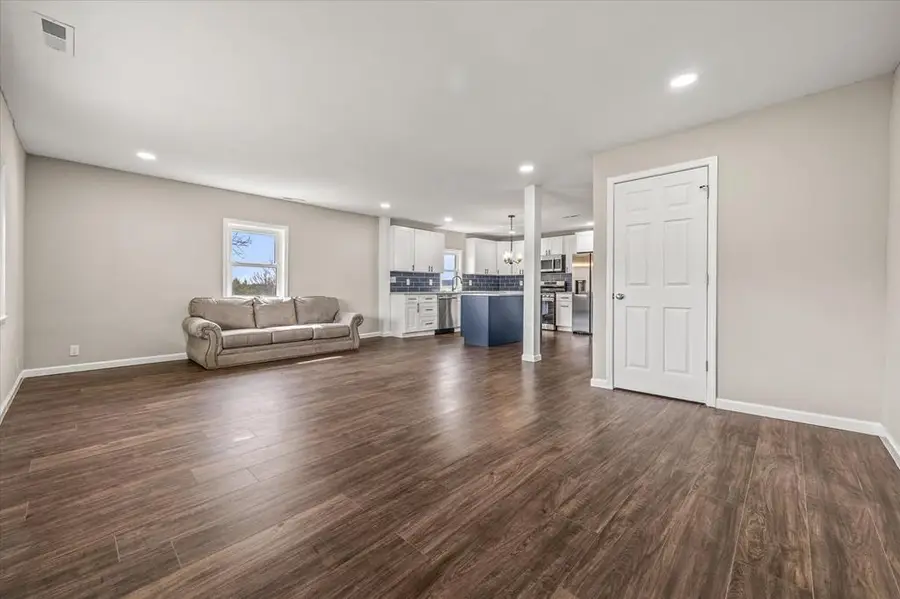 1062 Pleasant Hill Rd, Sparta, TN 38583 - Image #2