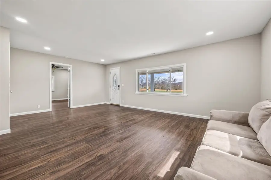 1062 Pleasant Hill Rd, Sparta, TN 38583 - Image #3