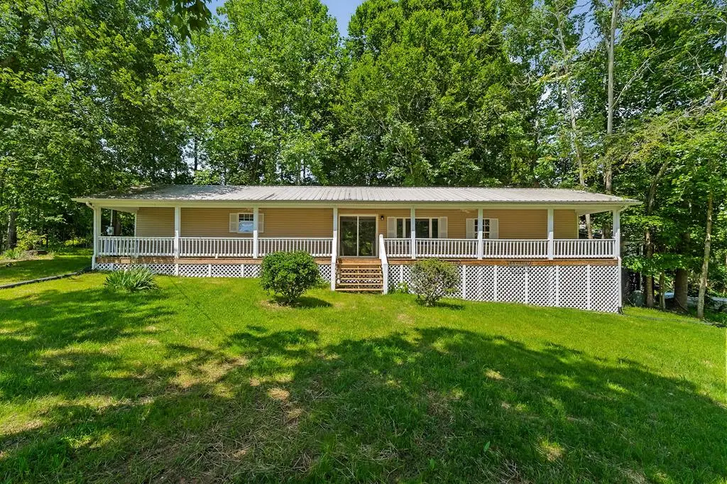 1007 Eastridge Dr, Byrdstown, TN 38549 - Image #1