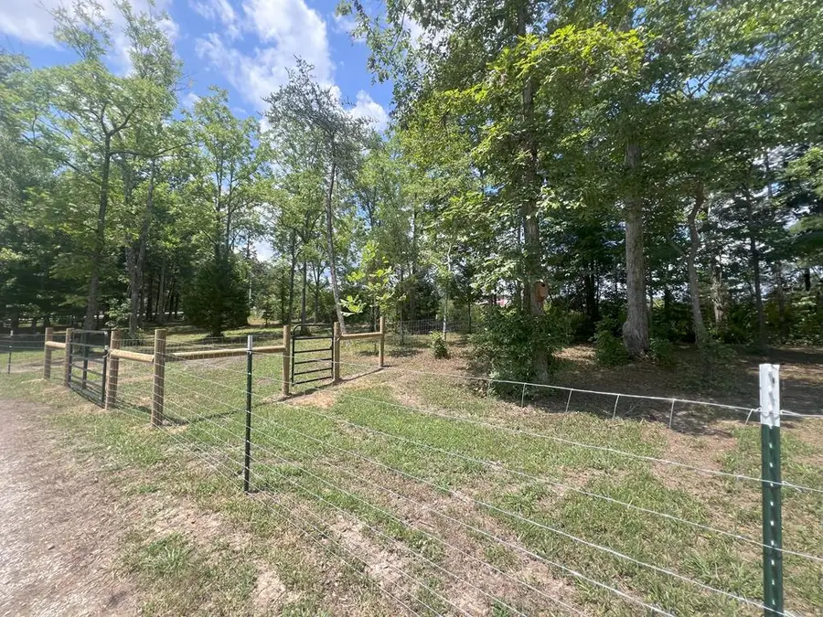 213 Indian Rock Tr, Jamestown, TN 38556 - Image #3