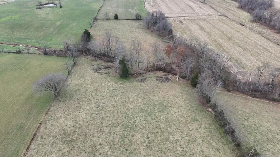 216 W Bernard Rd, Russell Springs, KY 42642 - Image #3