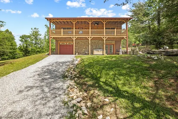 2021 Milky Way Drive, Jamestown, TN 38556