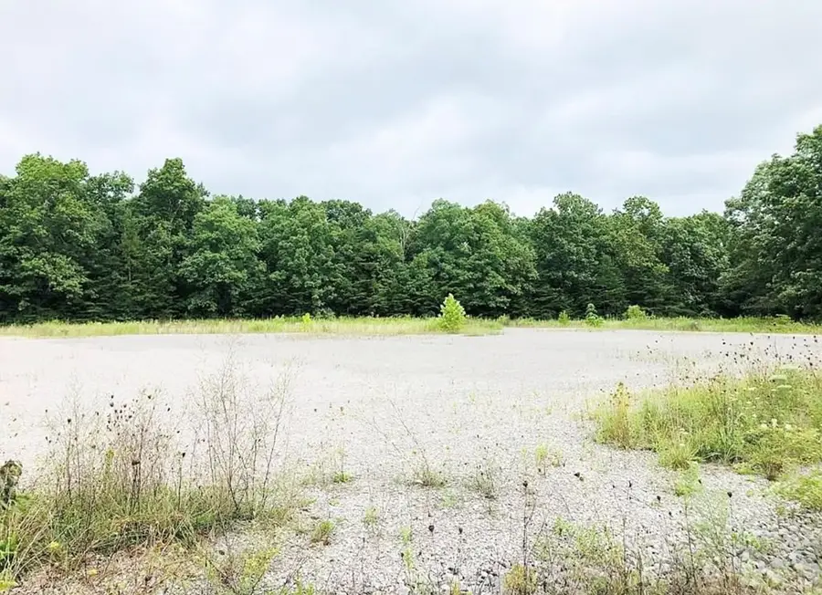 - Lake Drive, Jamestown, TN 38556 - Image #2