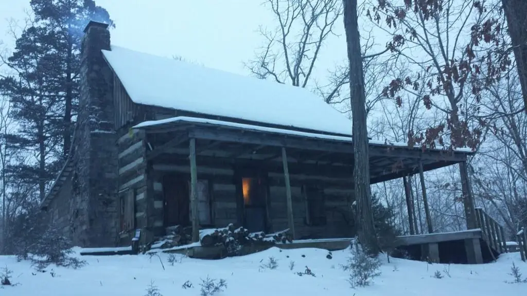 1030 Redbud Rd, Byrdstown, TN 38549 - Image #1