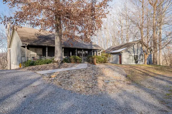 105 Seminole Lane, Byrdstown, TN 38549