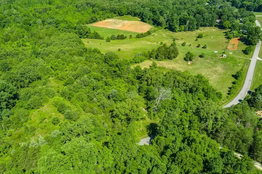 842 Dave England Rd., Sparta, TN 38583 - Image #2