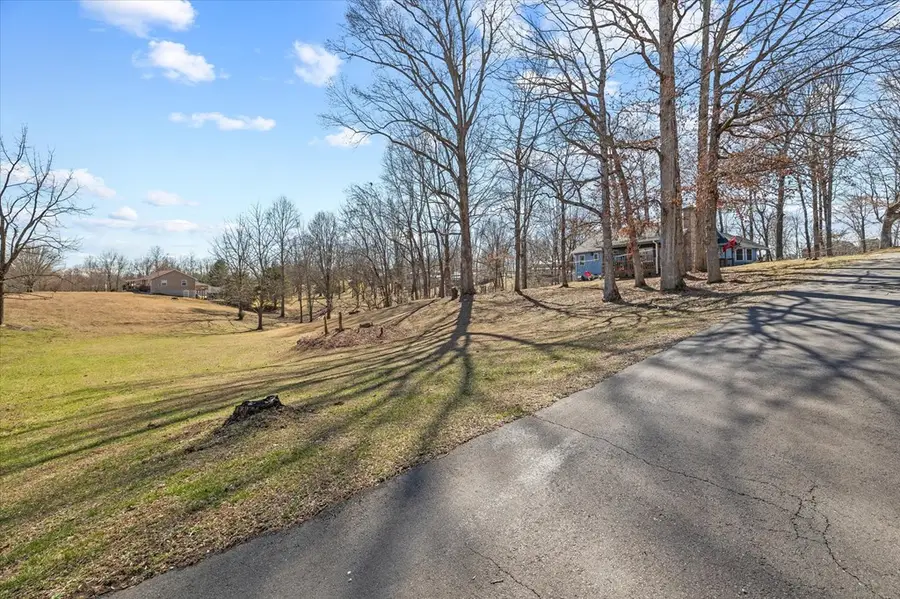 1020 Center Ln, Byrdstown, TN 38549 - Image #3