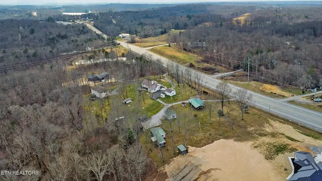 2546 Peavine Rd, Crossville, TN 38571 - Image #1