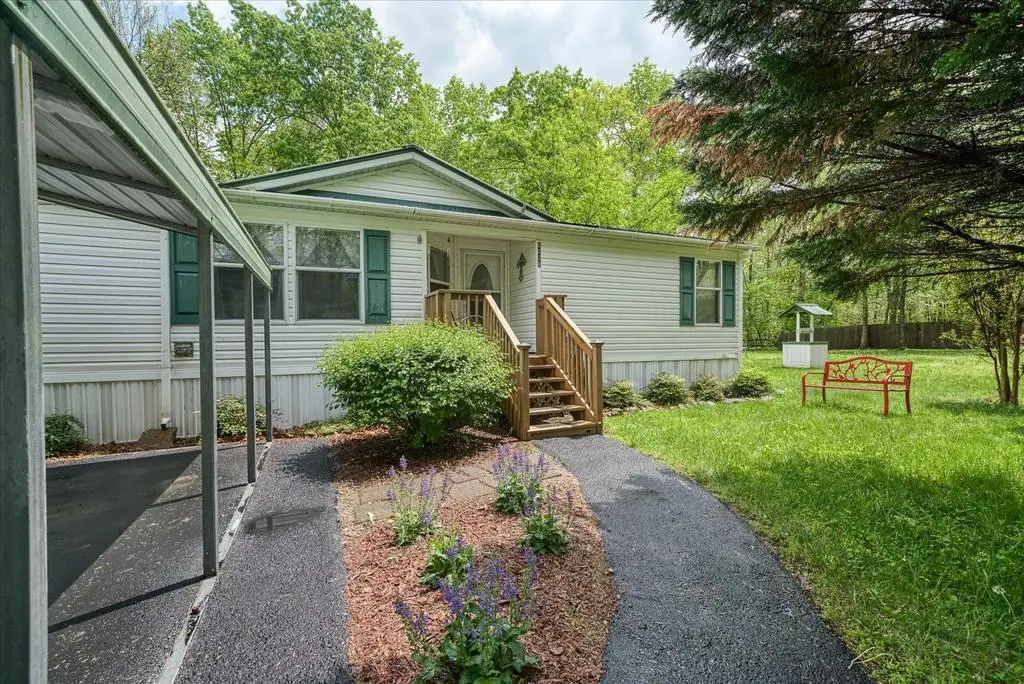 6028 Loch Loosa Drive, Crossville, TN 38572 - Image #1