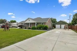 595 Pack Circle, SMITHVILLE, TN 37166