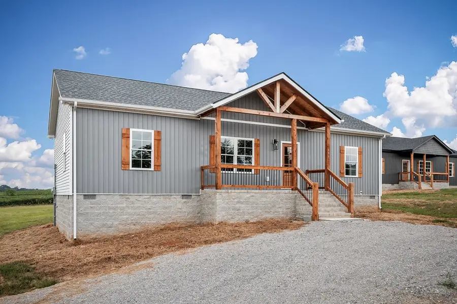 486 Black Oak Road, Sparta, TN 38583 - Image #3