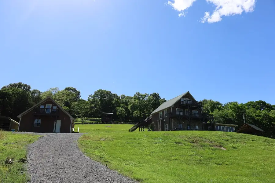 213 Richardson Hollow Ln, Gainesboro, TN 38562 - Image #2