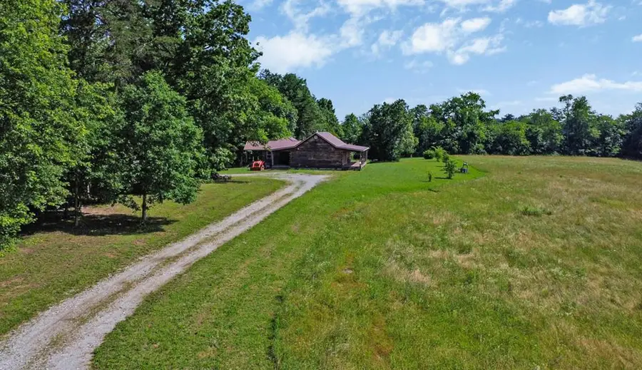 40 Diamond Padgett Lane, Monterey, TN 38574 - Image #2