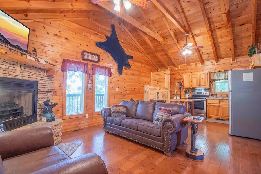 1615 Paradise Ridge Drive, Sevierville, TN 37862 - Image #2