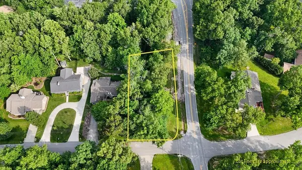 120 Lakeview Dr, CROSSVILLE, TN 38558