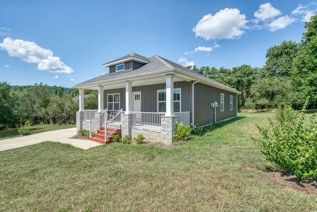 177 Hidden River Avenue, Sparta, TN 38583 - Image #1