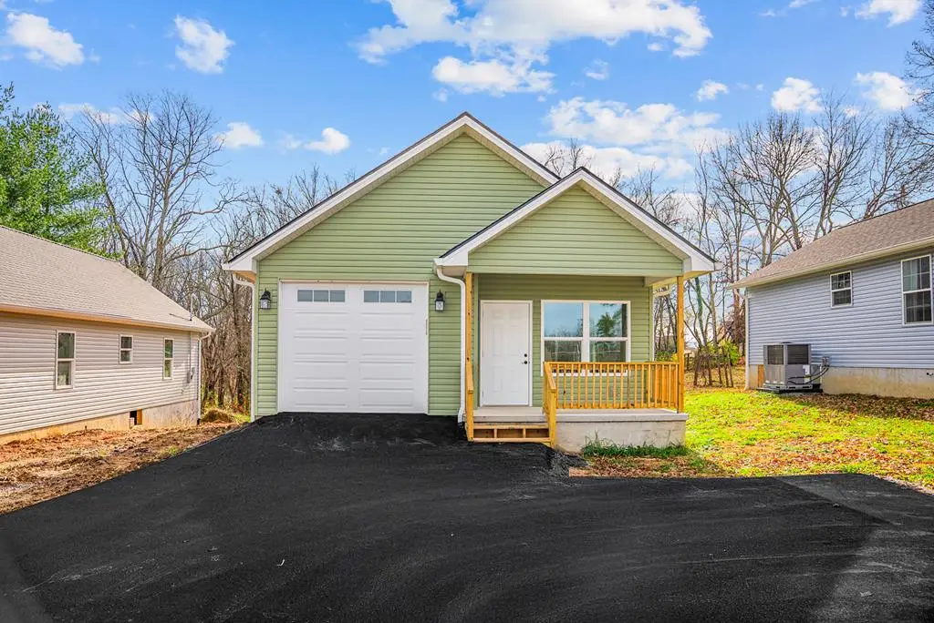 356 Dayton Avenue, Crossville, TN 38555 - Image #1