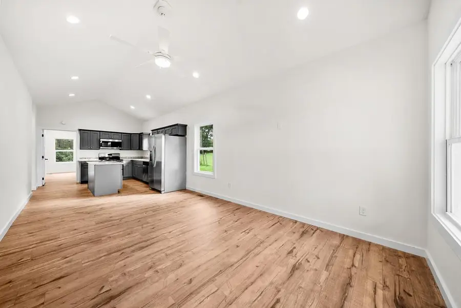 356 Dayton Avenue, Crossville, TN 38555 - Image #2